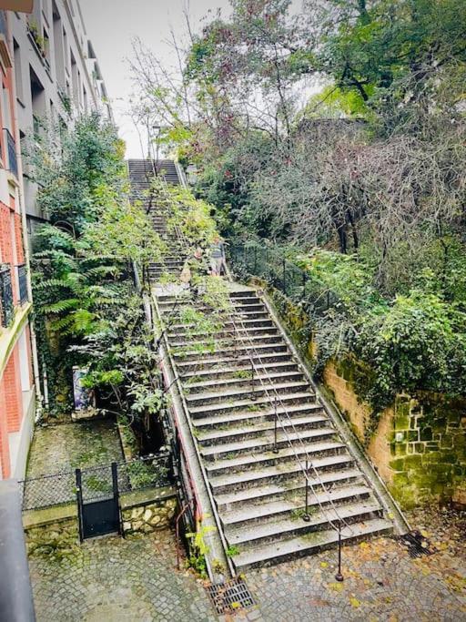 Petit Montmartre Dans Le 20e A Paris
